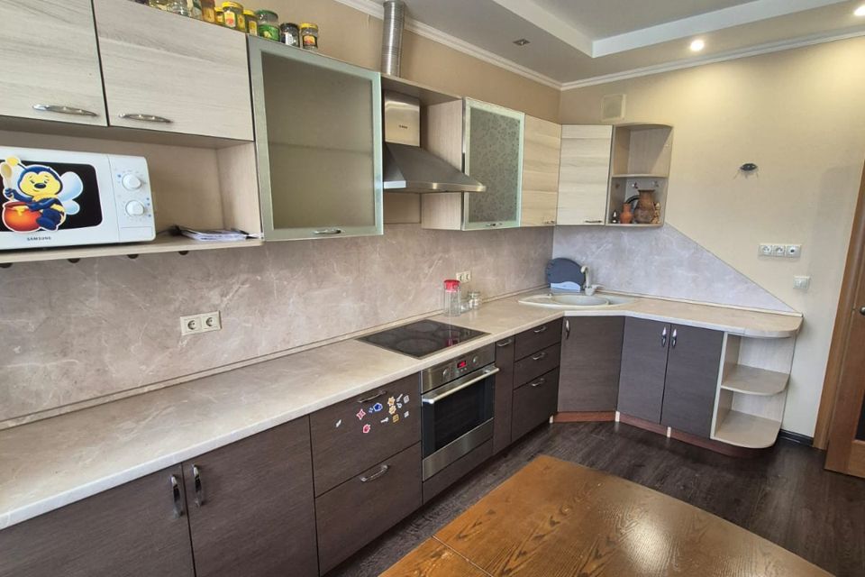Продаётся 2-комнатная квартира, 72 м²