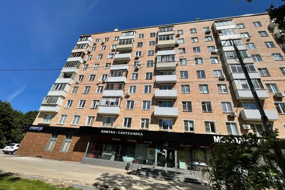 Продаётся 3-комнатная квартира, 56.4 м²