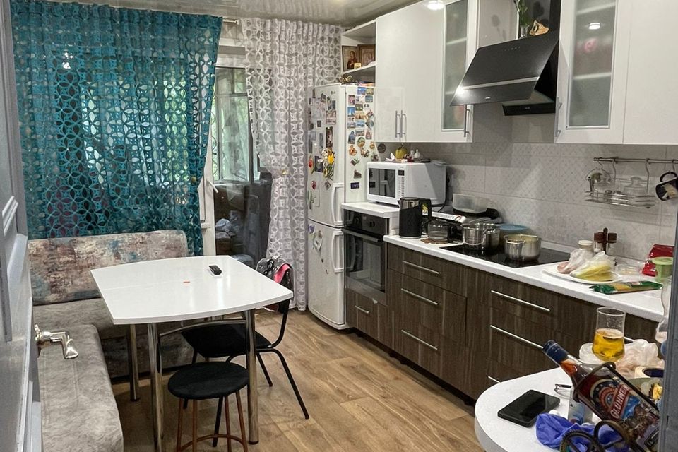Продаётся 3-комнатная квартира, 65 м²