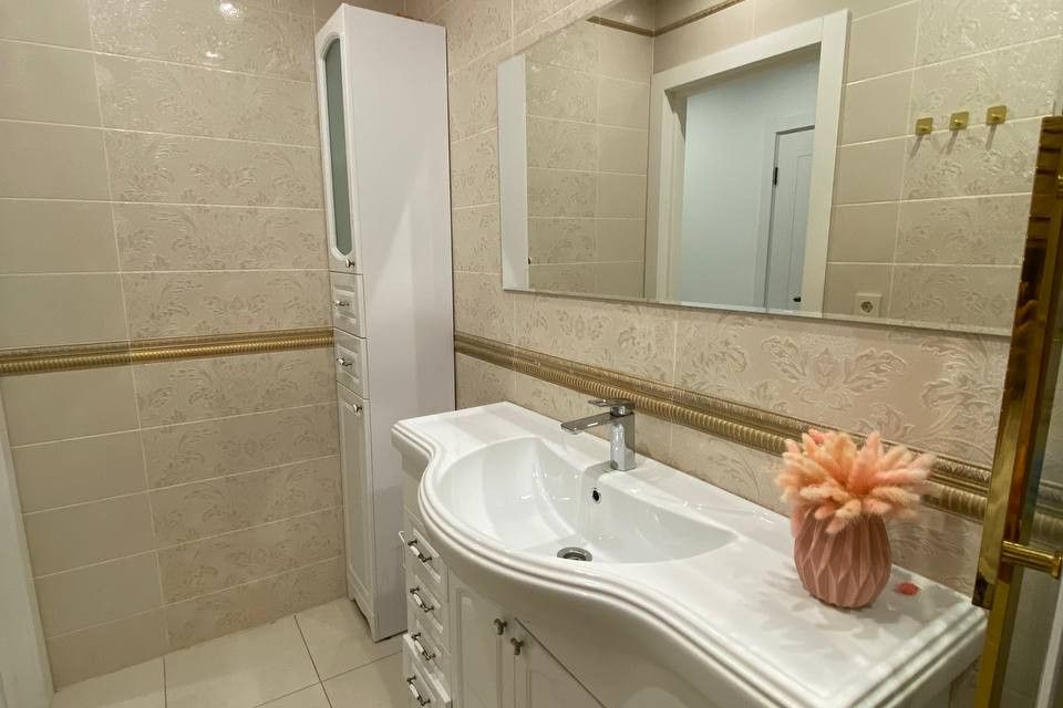 Продаётся 2-комнатная квартира, 69.9 м²