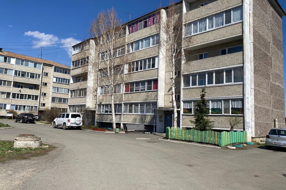 Продаётся 3-комнатная квартира, 61.5 м²
