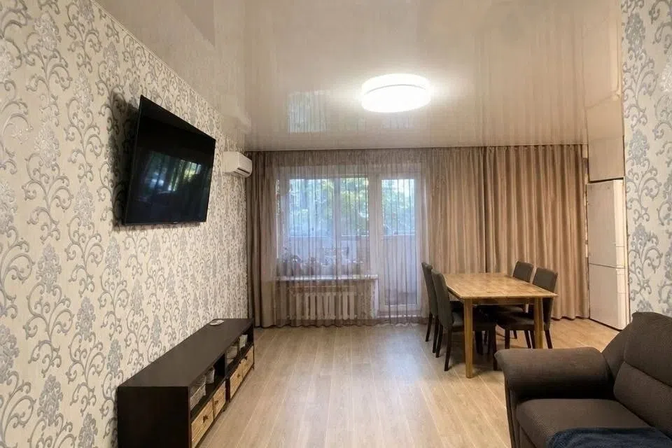 Продаётся 3-комнатная квартира, 58 м²