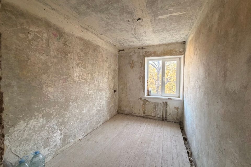 Продаётся 3-комнатная квартира, 47.8 м²