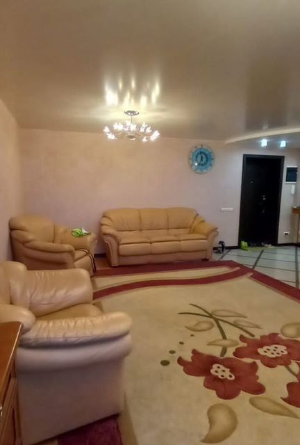 Сдаётся 2-комнатная квартира, 56 м²