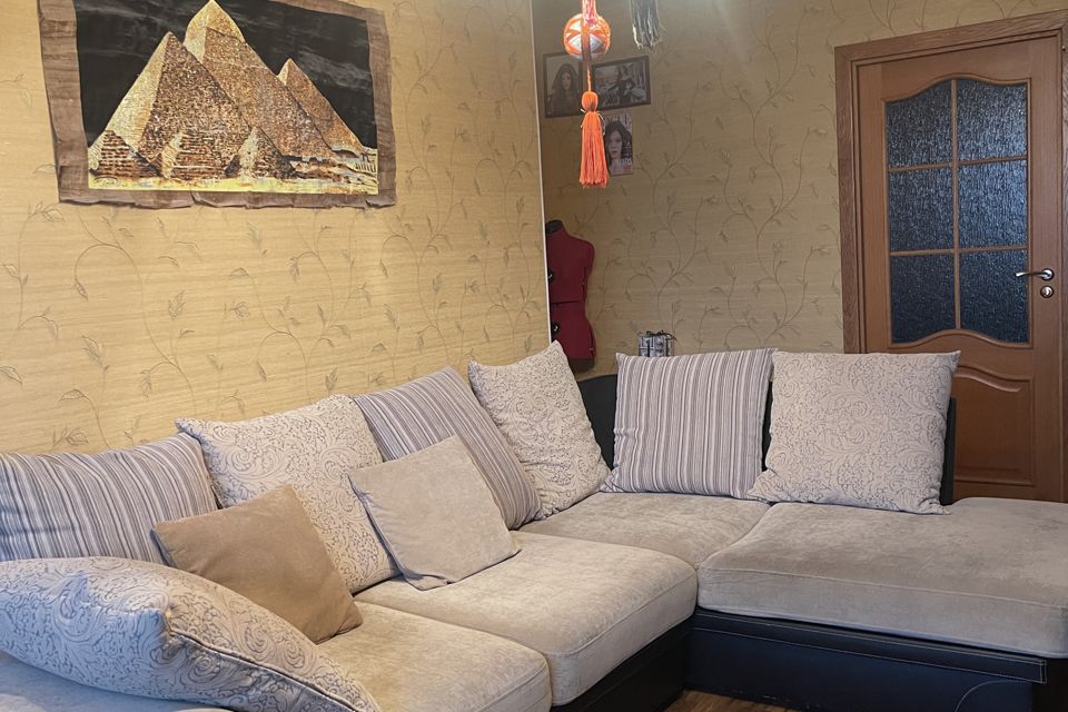 Продаётся 3-комнатная квартира, 60.4 м²