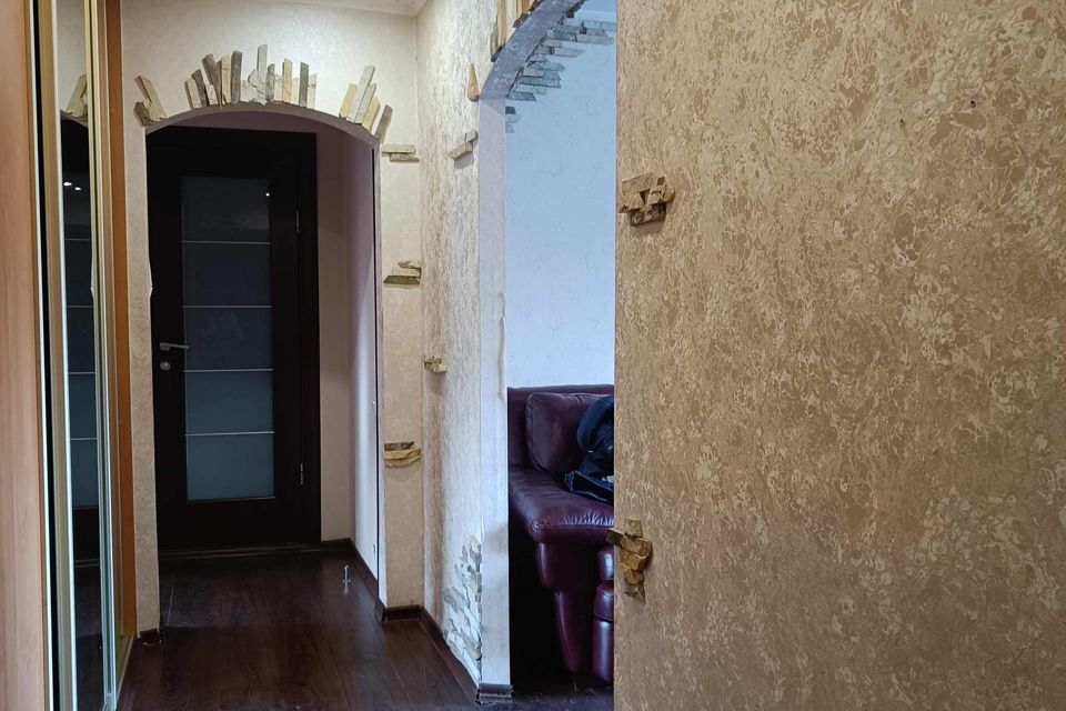 Продаётся 4-комнатная квартира, 76.7 м²