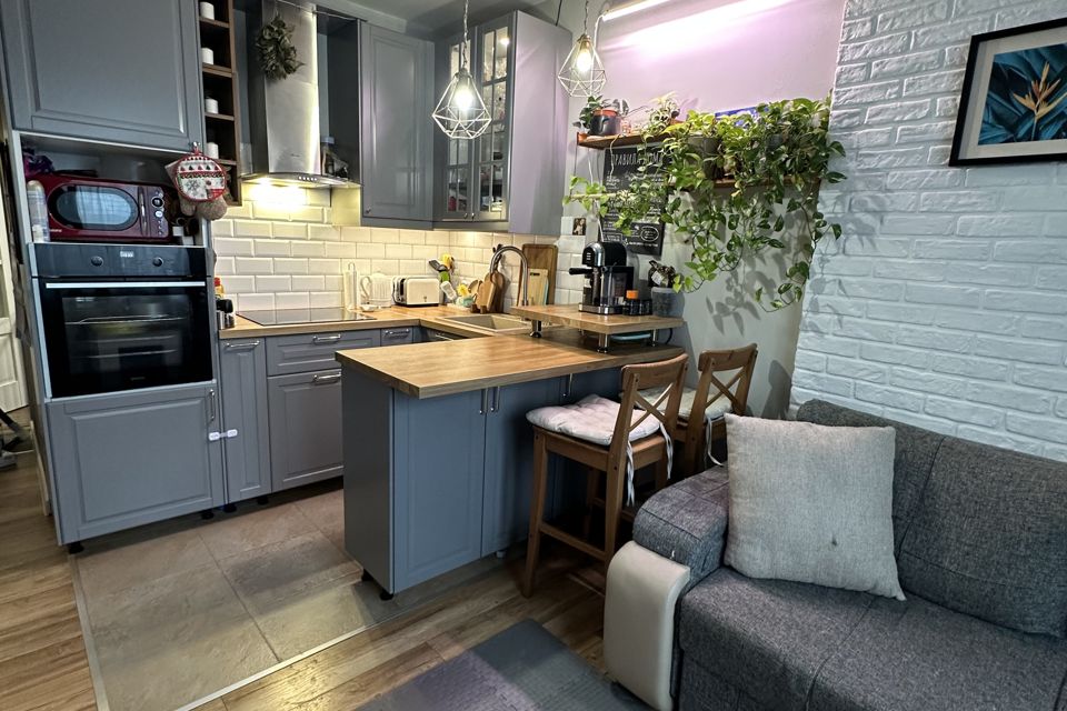 Продаётся 1-комнатная квартира, 49.2 м²