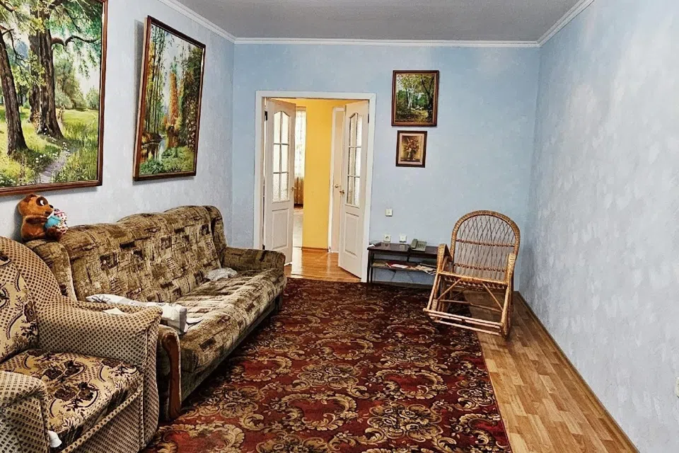 Продаётся 4-комнатная квартира, 82 м²