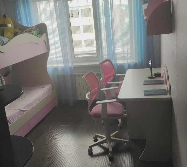 Продаётся 3-комнатная квартира, 57.3 м²