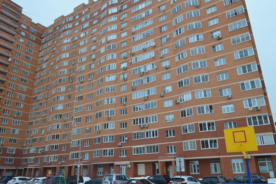 Продаётся 1-комнатная квартира, 49 м²