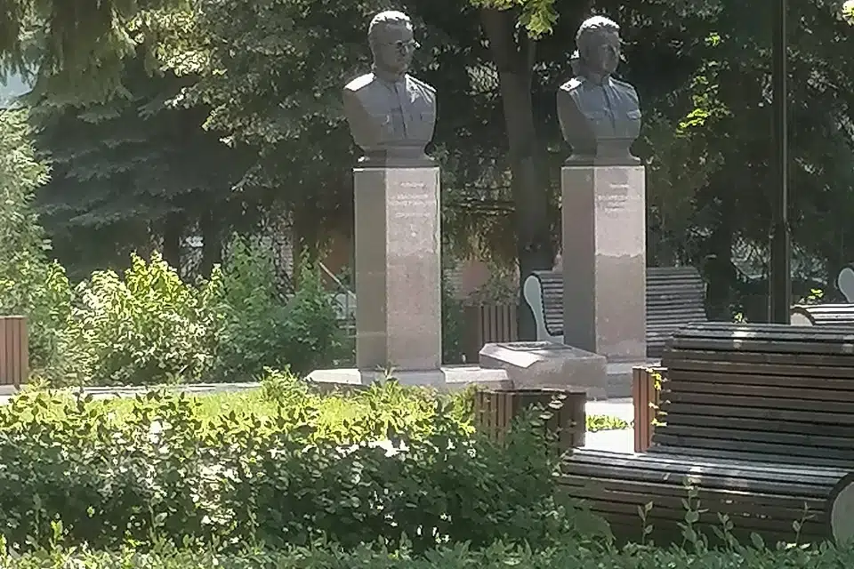 Продаётся 3-комнатная квартира, 51.2 м²