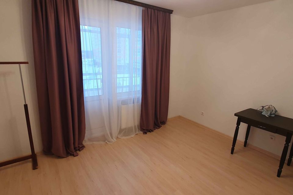 Продаётся 3-комнатная квартира, 101.6 м²