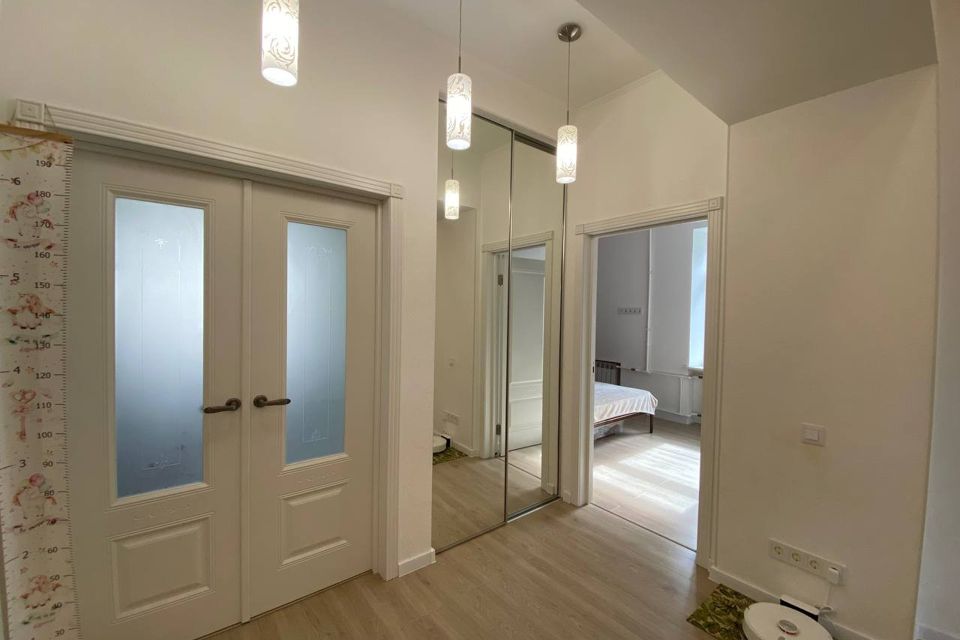 Продаётся 4-комнатная квартира, 82.1 м²