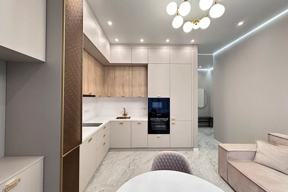 Продаётся 1-комнатная квартира, 43 м²