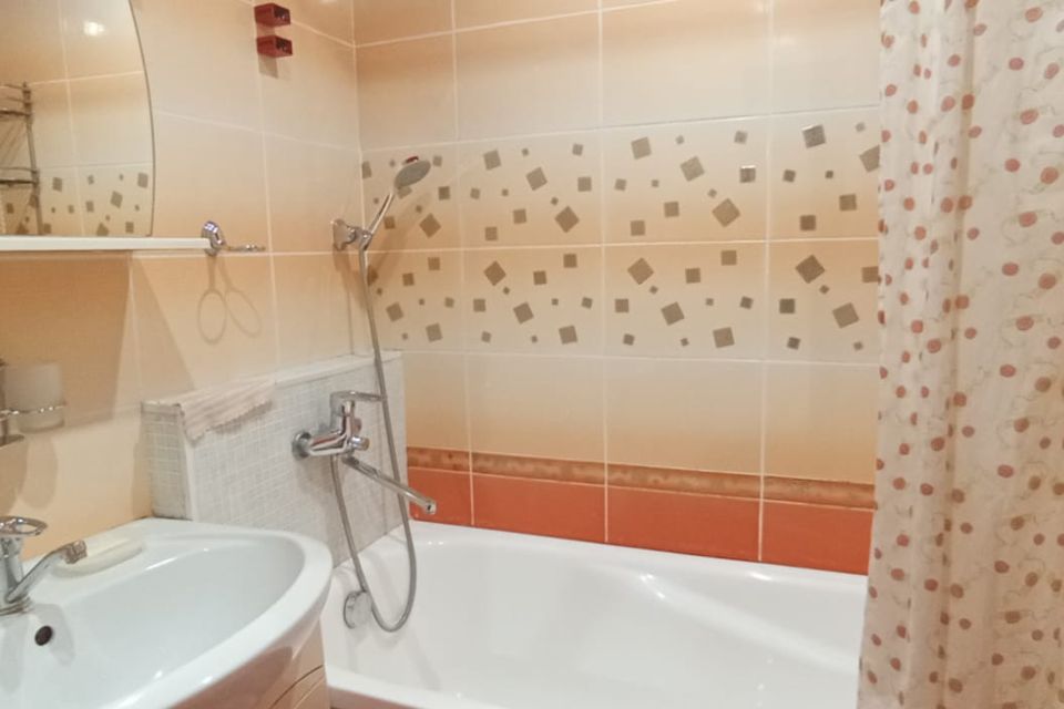 Сдаётся 3-комнатная квартира, 63 м²