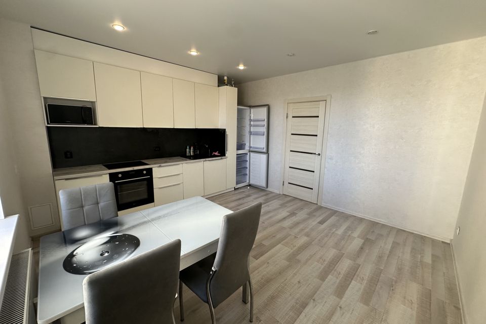 Продаётся 2-комнатная квартира, 59.2 м²