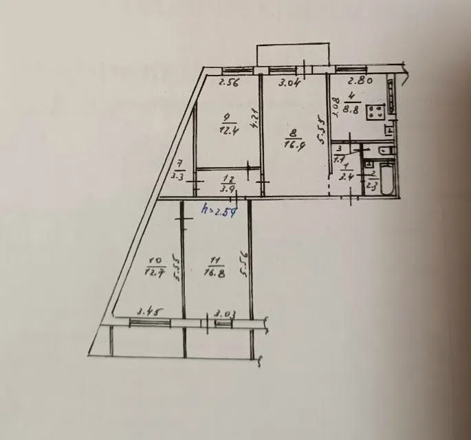 Продаётся 4-комнатная квартира, 88 м²