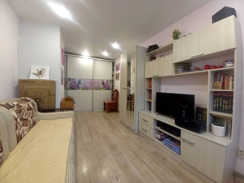 Продаётся 2-комнатная квартира, 42.4 м²