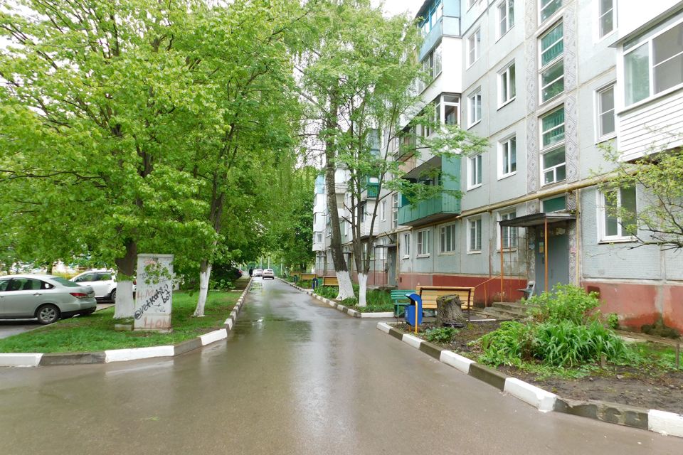 Продаётся 4-комнатная квартира, 58 м²