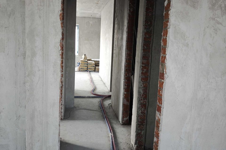 Продаётся 4-комнатная квартира, 126.3 м²
