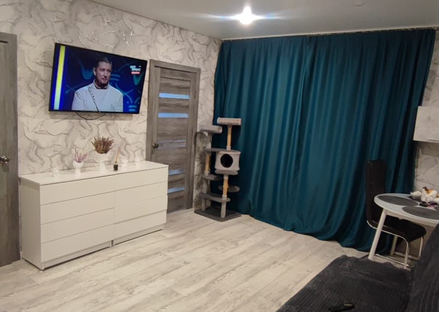 Продаётся 3-комнатная квартира, 37.9 м²