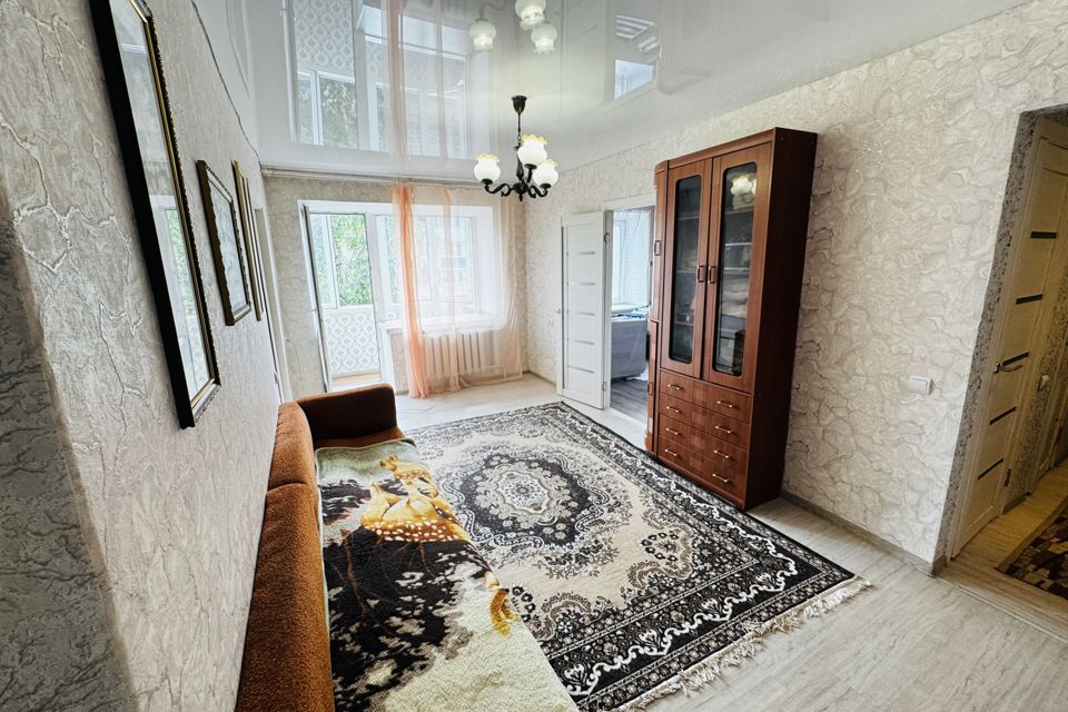 Продаётся 3-комнатная квартира, 55.9 м²