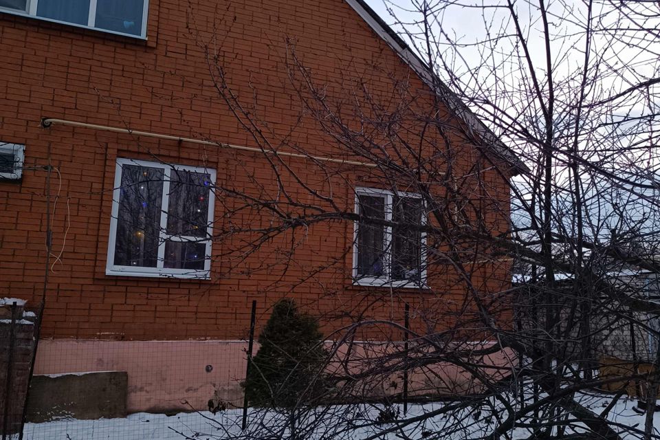 Продаётся 2-этажный дом, 174 м²