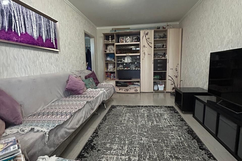 Продаётся 4-комнатная квартира, 70.9 м²