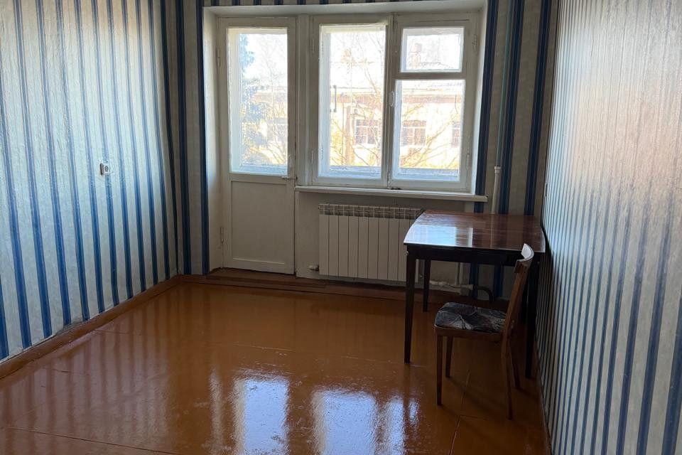 Продаётся 2-комнатная квартира, 42.7 м²