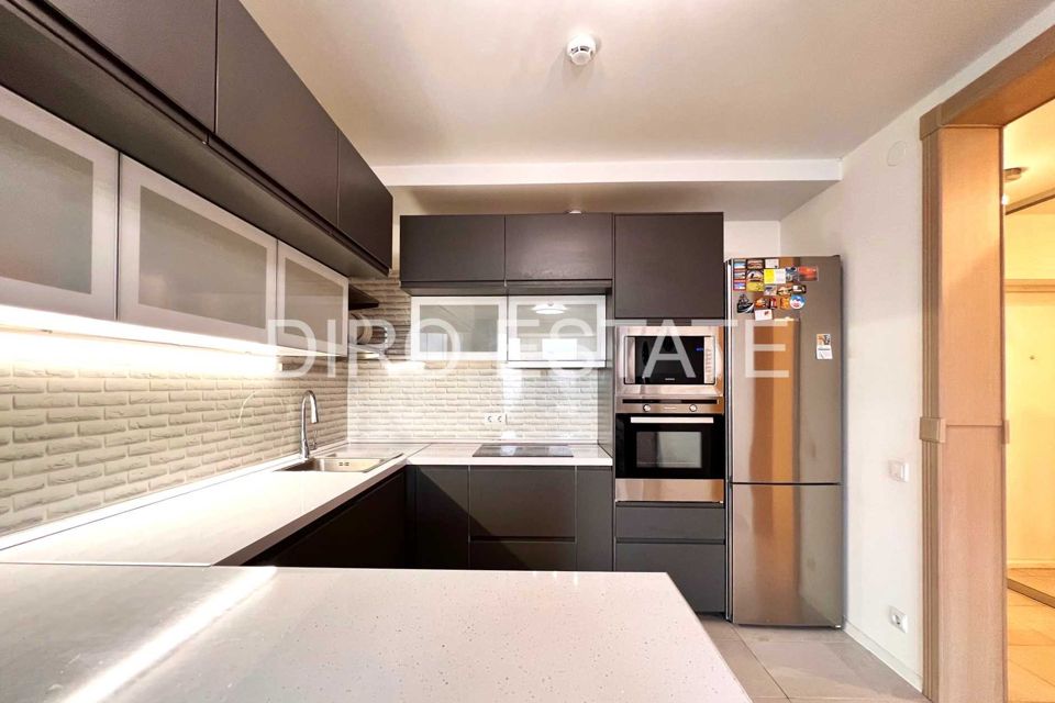 Продаётся 2-комнатная квартира, 57.1 м²