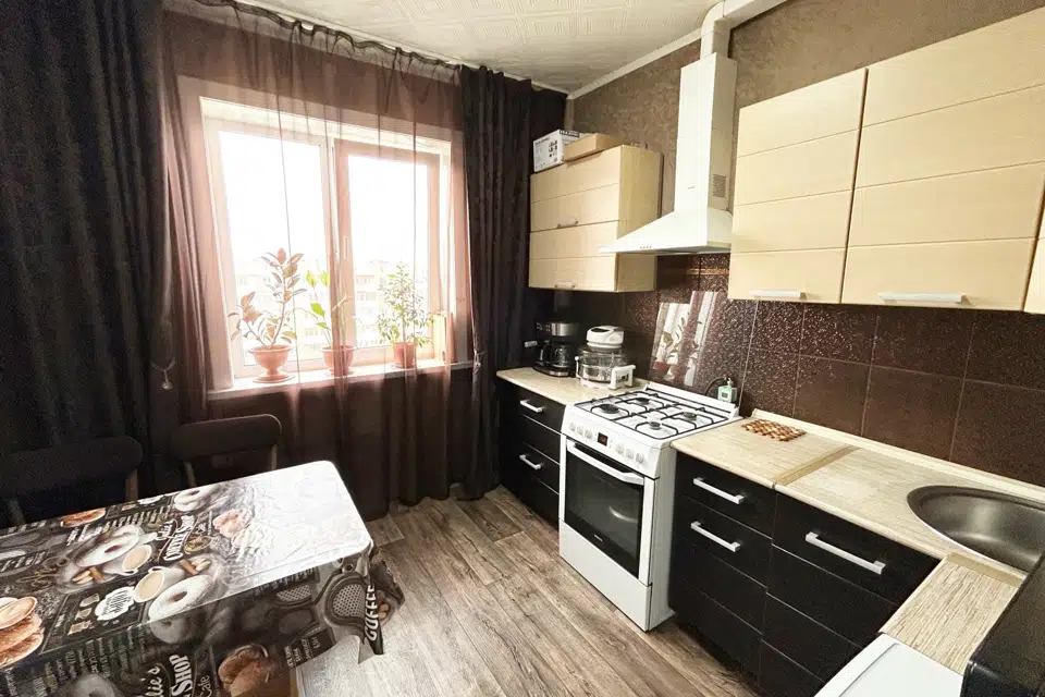 Продаётся 3-комнатная квартира, 64.5 м²