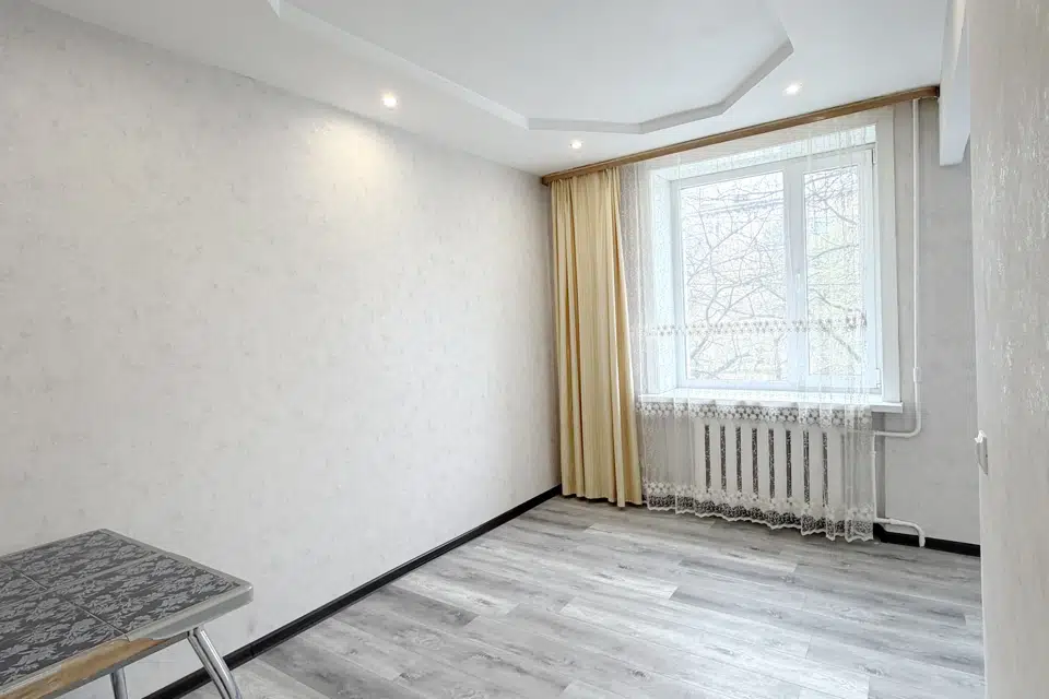 Продаётся 3-комнатная квартира, 57.4 м²