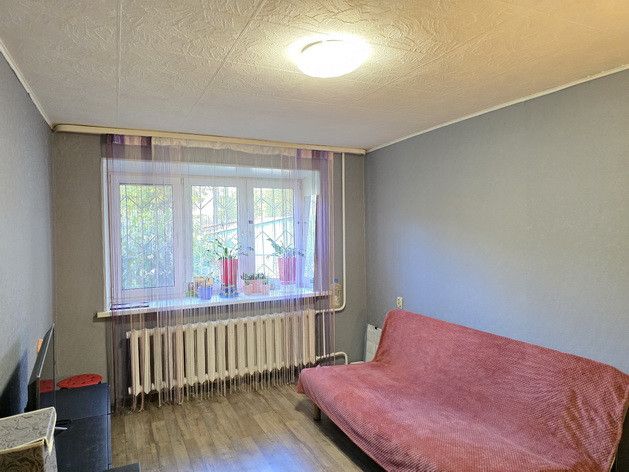 Продаётся 3-комнатная квартира, 50.7 м²
