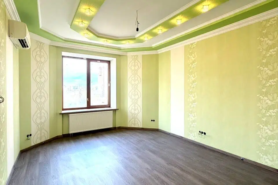 Продаётся 4-комнатная квартира, 148.9 м²