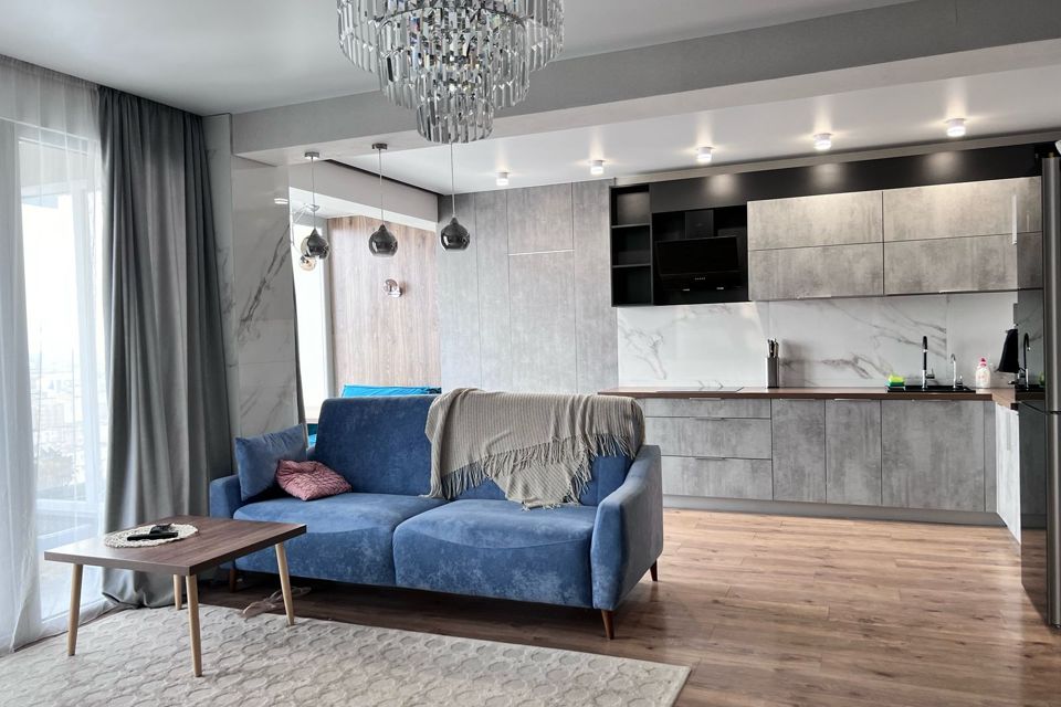 Продаётся 3-комнатная квартира, 100 м²
