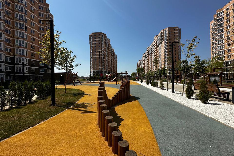 Продаётся 2-комнатная квартира, 71.5 м²