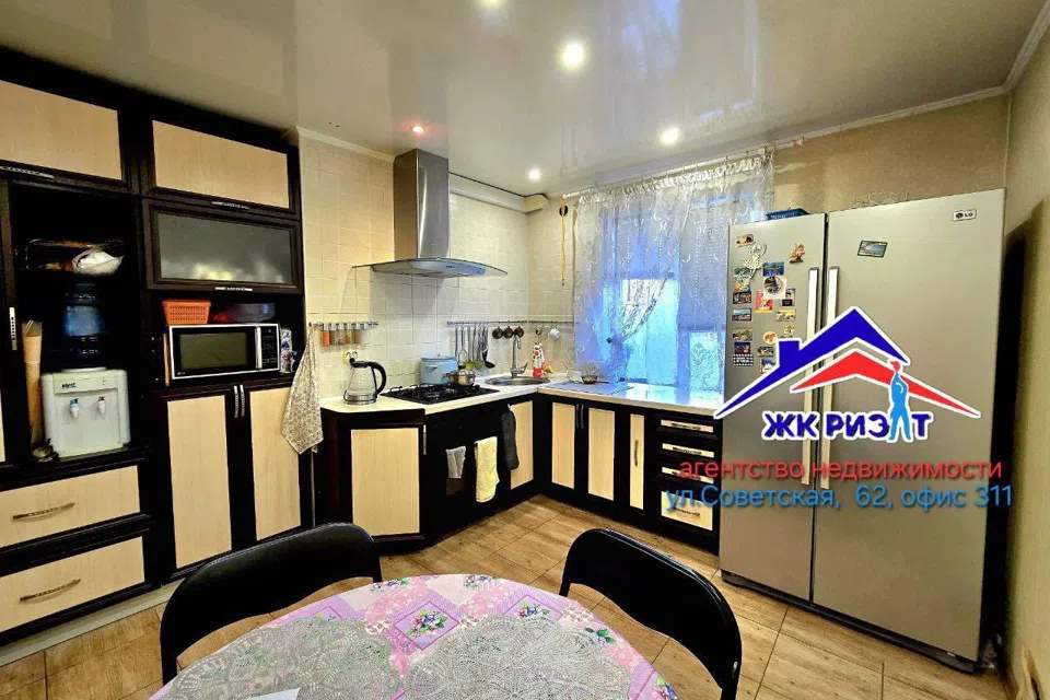 Продаётся 2-этажный дом, 122 м²