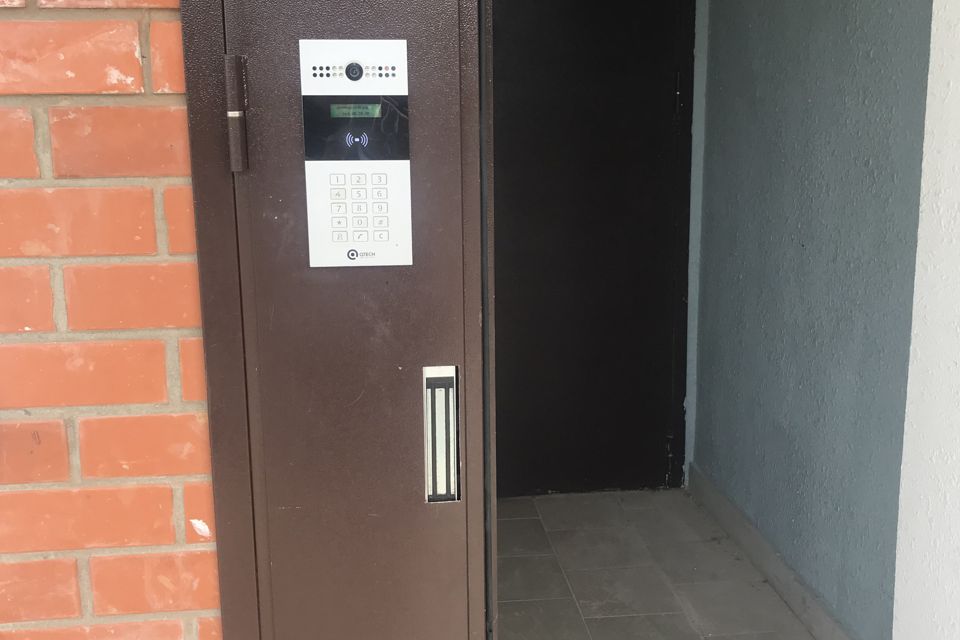 Продаётся 2-комнатная квартира, 69.2 м²