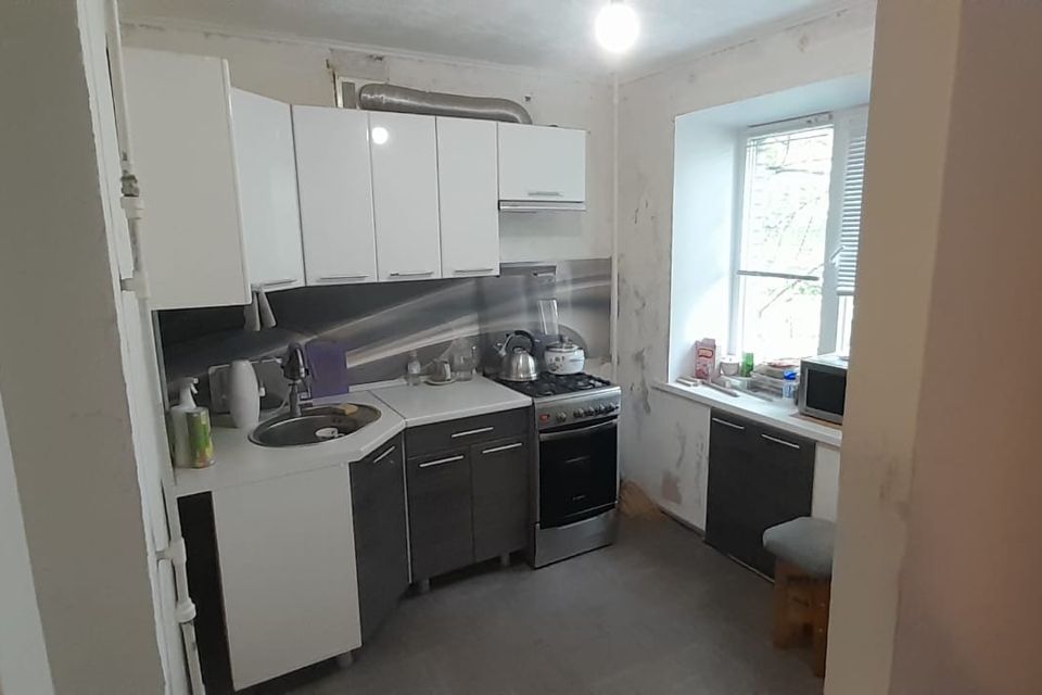 Продаётся 3-комнатная квартира, 55.6 м²