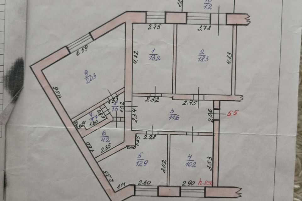 Продаётся 4-комнатная квартира, 95 м²