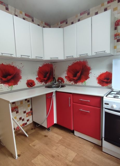 Продаётся 3-комнатная квартира, 56.6 м²