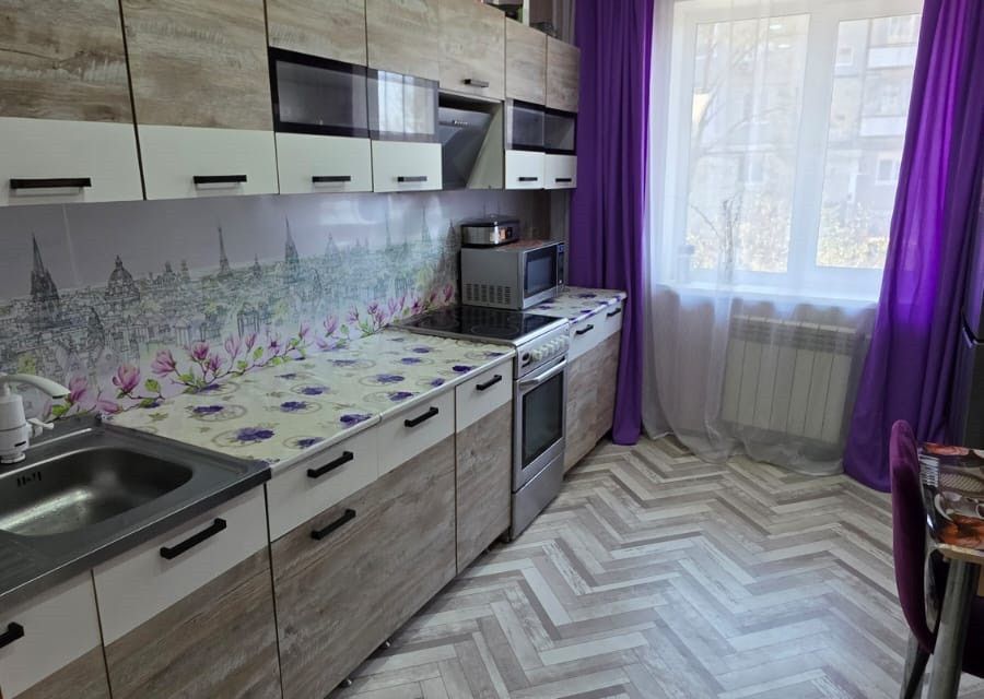 Продаётся 3-комнатная квартира, 62 м²