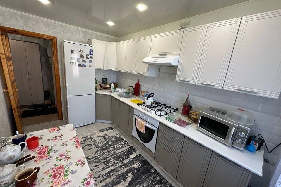 Продаётся 4-комнатная квартира, 82 м²