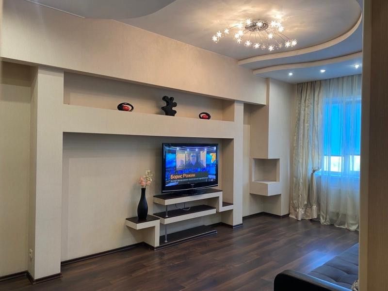 Продаётся 1-комнатная квартира, 67 м²