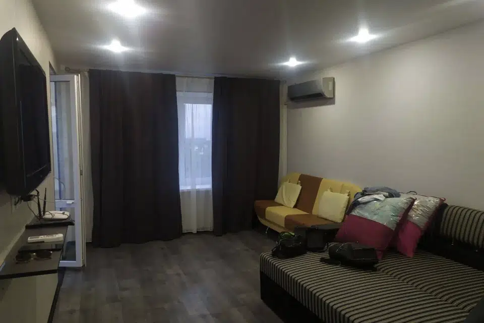 Продаётся 1-комнатная квартира, 38 м²