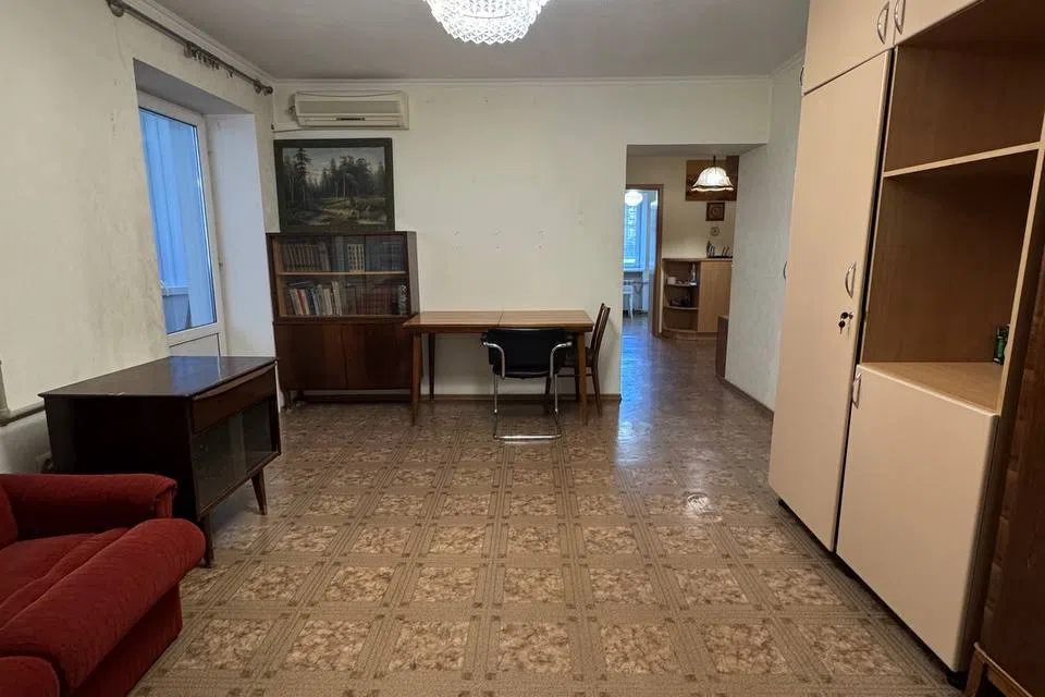 Продаётся 2-комнатная квартира, 69.8 м²