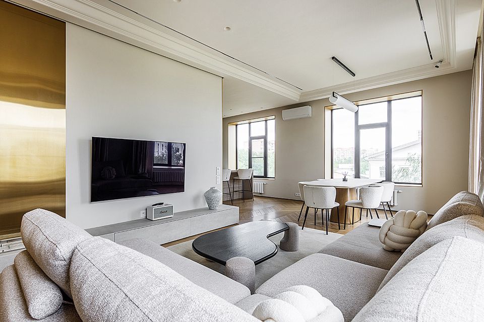 Продаётся 3-комнатная квартира, 102 м²