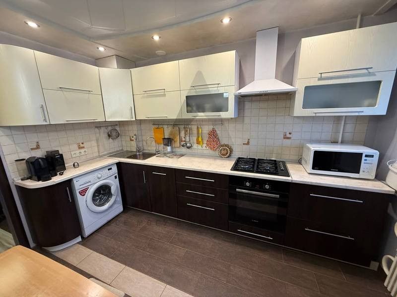 Продаётся 3-комнатная квартира, 64 м²