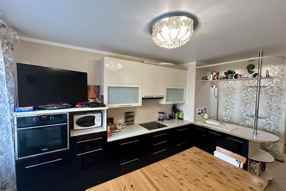 Продаётся 3-комнатная квартира, 85.7 м²