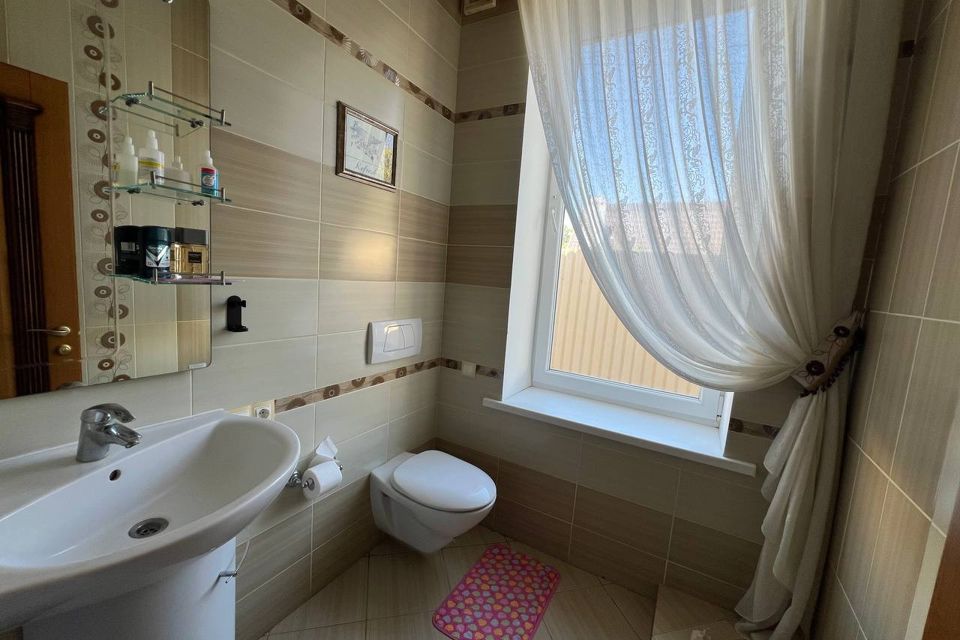 Продаётся 2-этажный дом, 329 м²